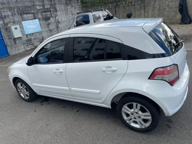 Chevrolet Agile LTZ 1.4 MPFI 8V Flexpower 5P 2012