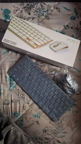Kit Teclado e Mouse Sem Fio B-MAX HK-3910