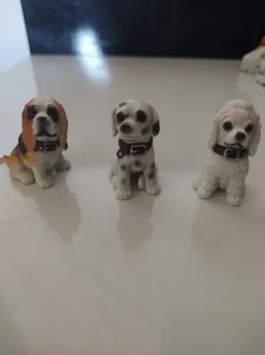 Miniaturas Cães e filhote surpresa DTC colecionáveis