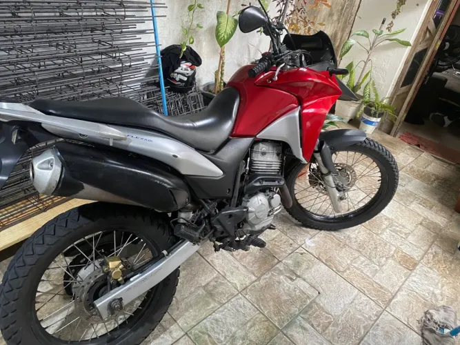 Xre 300