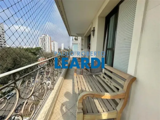 APARTAMENTO - CAMPO BELO - SP