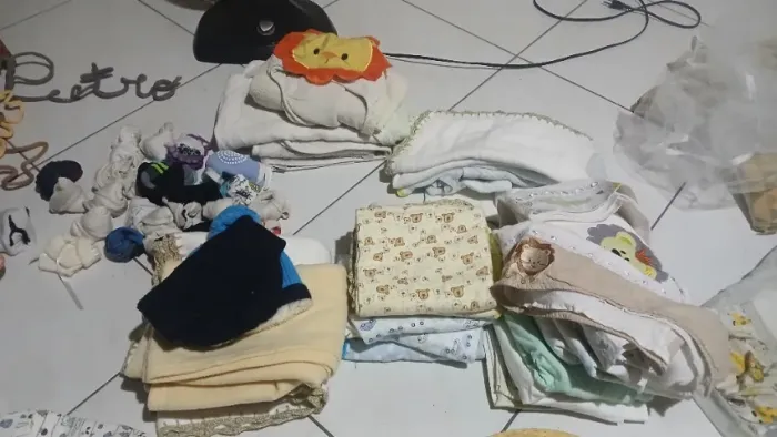 Roupas/enxoval para bebês