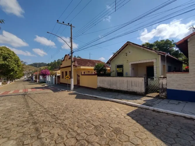 Casa com 2 dormitórios à venda, Terreno 360 m² por R$ 230.000,00 - Simão Pereira - Simão P