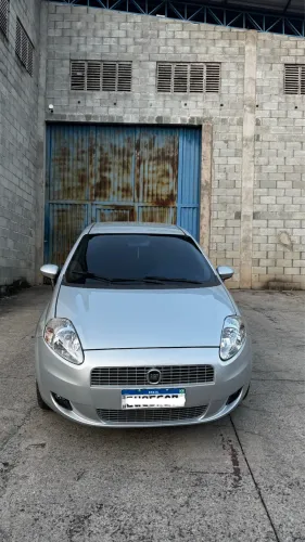 Fiat Punto Attractive 1.4 Fire Flex 8V 5P 2011