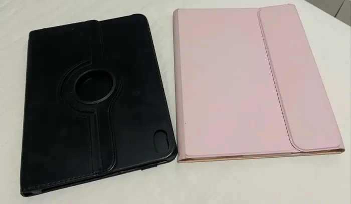 ? 2 capas para iPad ? 2 teclados