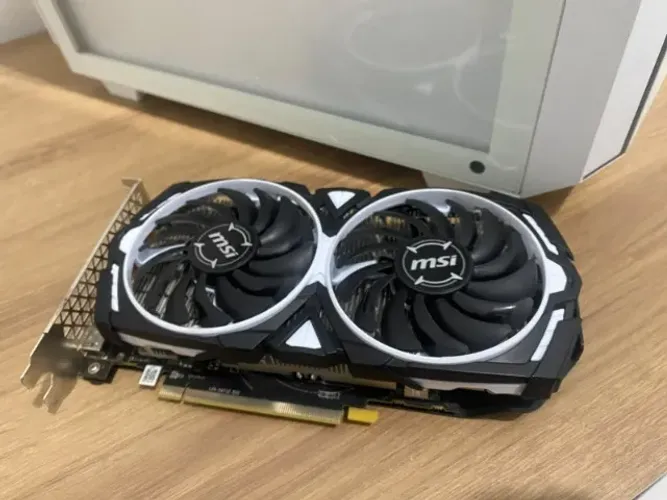 Placa de vídeo RX580 8GB
