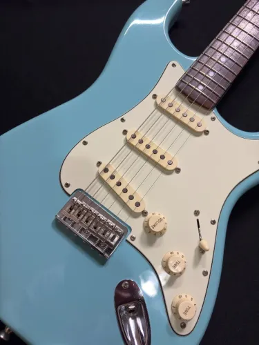 Stratocaster Squier/Fender Hard Tail Turquoise