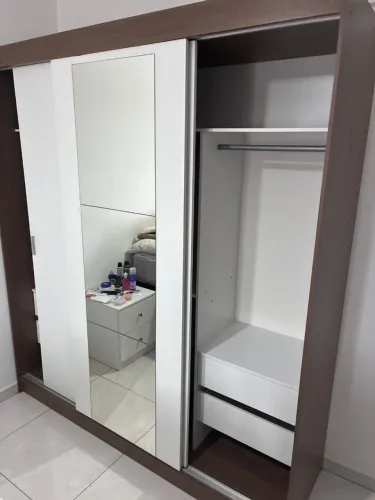 Retirada no Jardim Miriam vendo guarda-roupa de casal lindo retirada amanhã