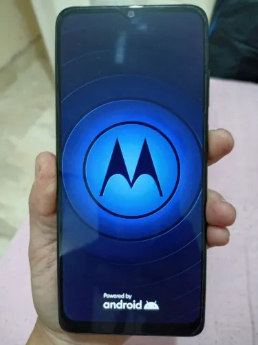 Moto E22 Dual SIM 128 GB preto 4 GB RAM