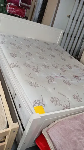 Colchao queem usado