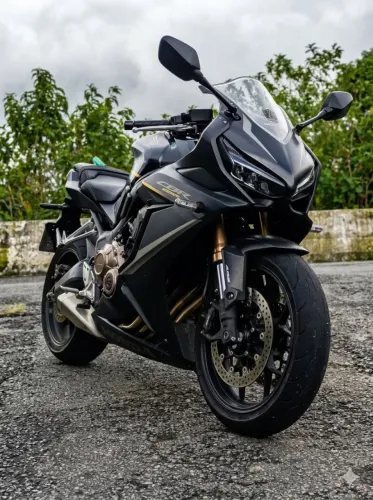 CBR650R