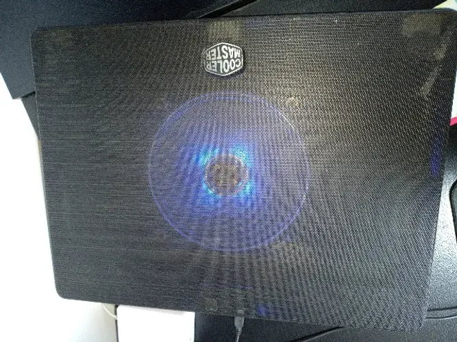 Base Cooler Master para Notebook com Cooler e LED Azul (2020)