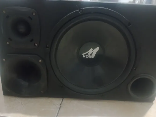 Caixa trio completa com módulo Taramps TL - 1500 (Som automotivo)
