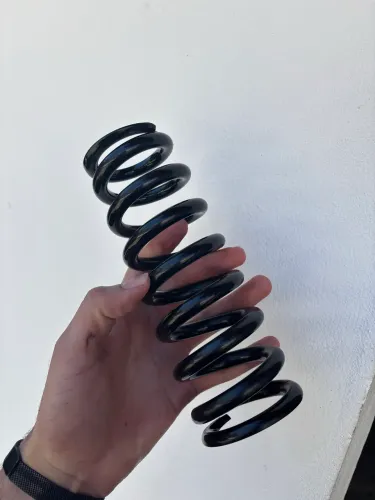 Mola suspensão traseira ORIGINAL FÁBRICA Sahara 300