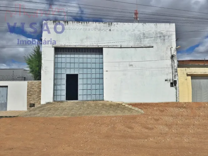 ALUGA-SE PRÉDIO COMERCIAL NO BAIRRO DOM JAIME CÂMARA