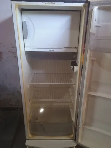 Geladeira Consul degelo seco super econômico funcionando normal
