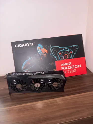 PLACA DE VÍDEO AMD RX 7600 8GB GIGABYTE