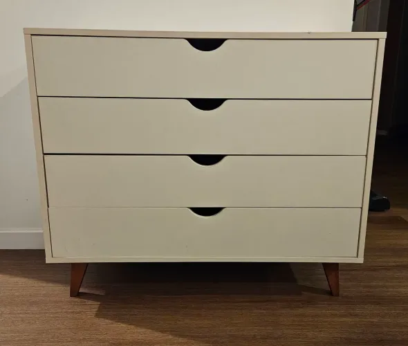 Cômoda Tok&Stok 4 gavetas