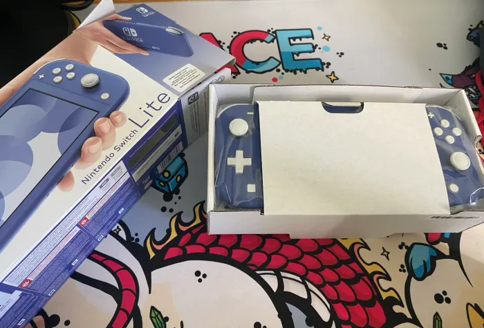 Nintendo Switch Lite Azul - Nunca Usado