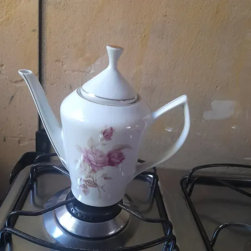 Bule antigo de porcelana pozzani para café 