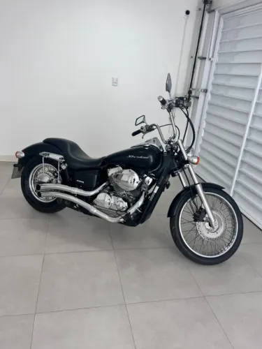 Honda Shadow 2013  - Completa e muito bem conservada
