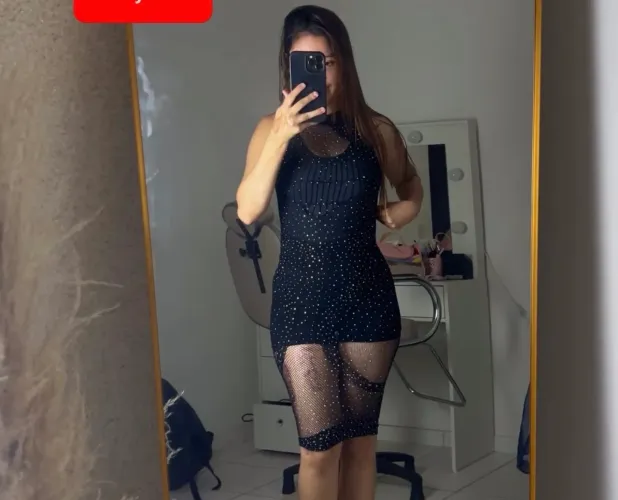 Vestido transparente preto com brilho