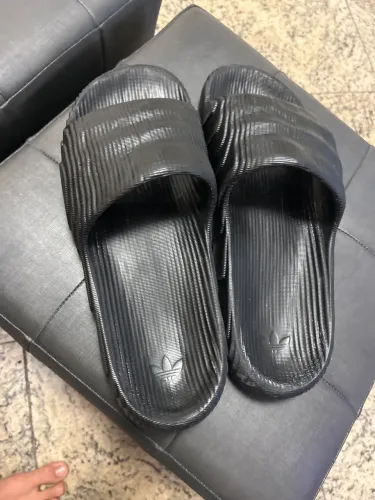 Chinelo adidas addilete 22 tamanho 43