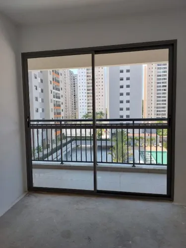 Porta balcão de vidro com alumínio sacada