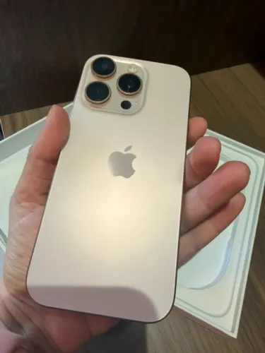 Iphone 16 Pro, Desert Titanium, 256Gb