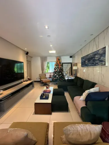 Vendo Casa em Condomínio Fechado no Olho D ´Água, 3 Suítes, Vila Romana.