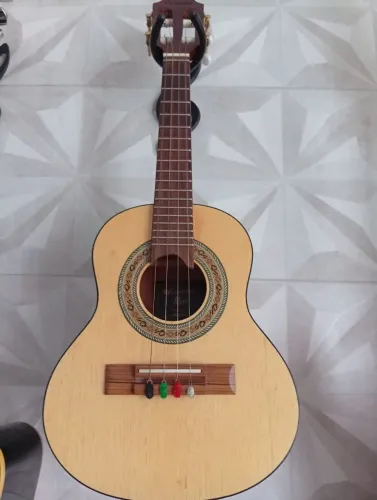 Cavaquinho Giannini raiz tampo sólido