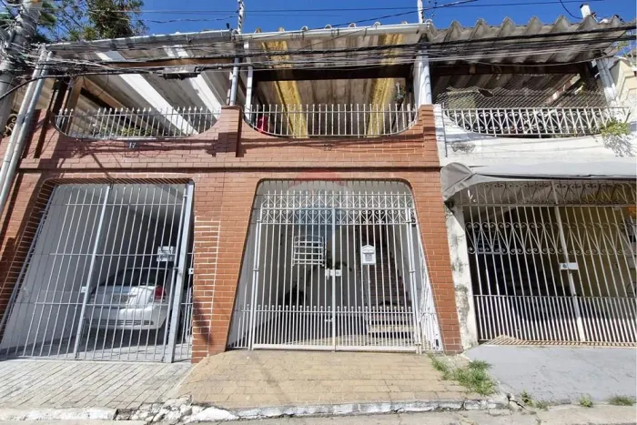 Imóvel à venda com 166 m² de área construída, porteira fechada no Jardim Tremembé.