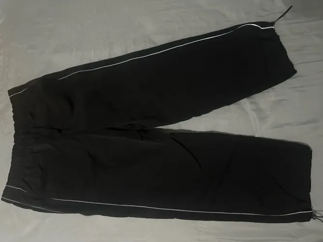 Calça masculina reta cós com ajuste - preta