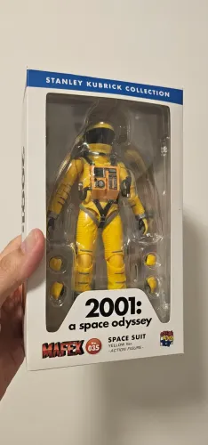Action Figure do filme 2001: Odisseia no Espaço No.035 Yellow Suit