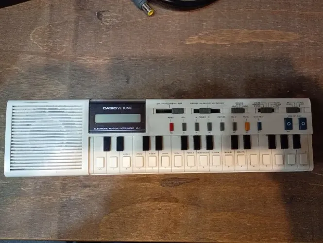 Casio VL-Tone (VL-1) - Teclado clássico e raro!