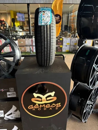 pneu novo 185/60R15 com garantia de 5 anos
