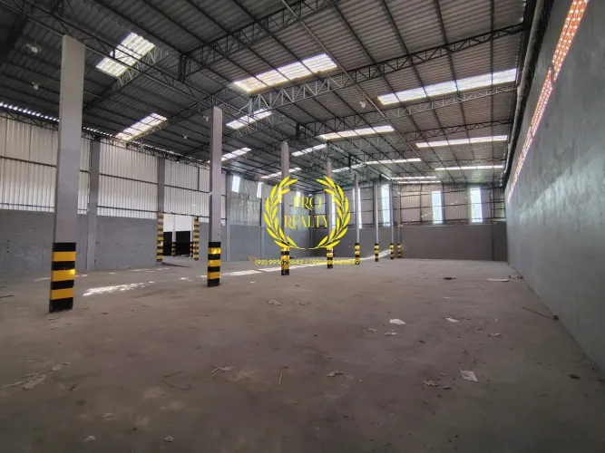 Galpão 2.500m²/ acesso de carreta/ Zona Norte de Manaus/ via principal.