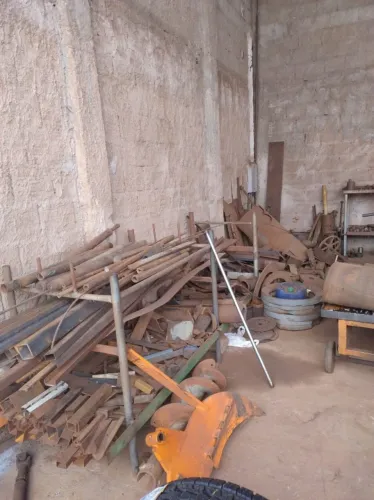 vende-se oficina completa 150.000,00 com galpão 500.000,00