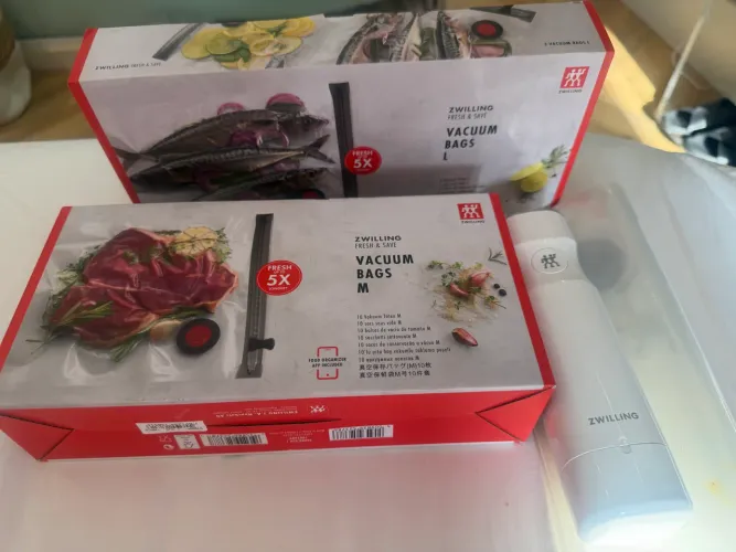 Bomba a Vácuo Zwilling Fresh & Save + Sacos Originais (M e L)
