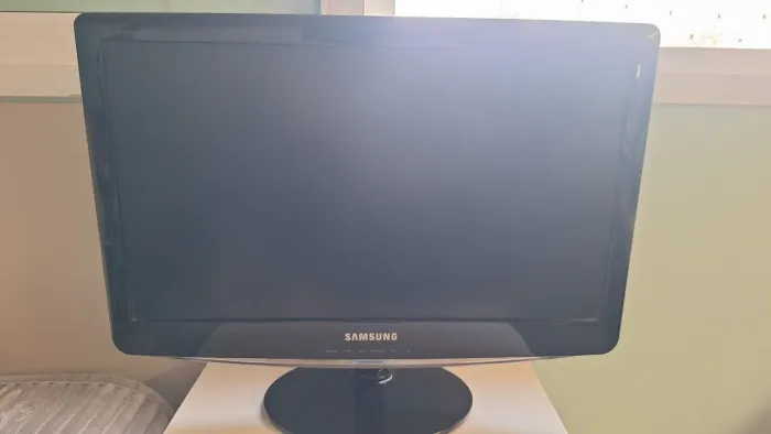 Monitor HD Samsung 60Hz para escritório