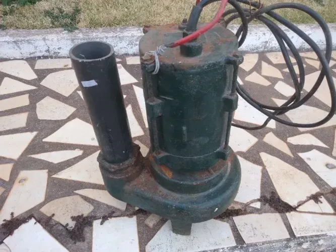 Bomba Submersível Esgoto Thebe TSB-250 3,0CV 220V Trifásica