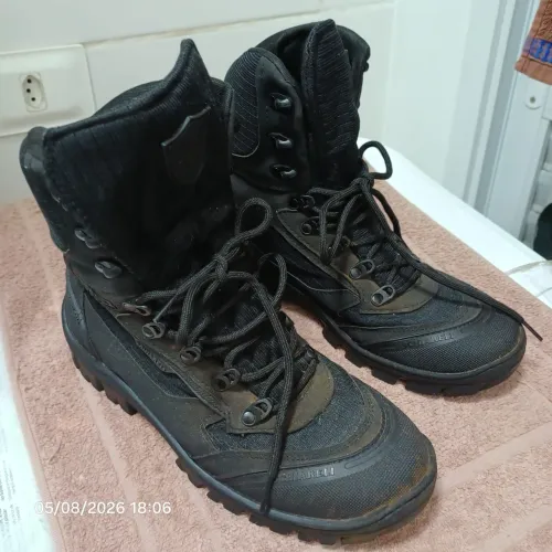 Bota Tratorada Bico de PVC