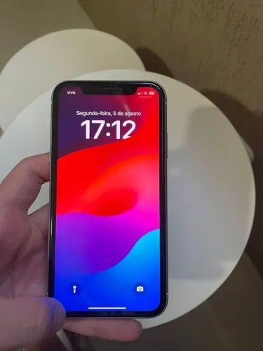 Vendo iPhone XR 64GB impecável
