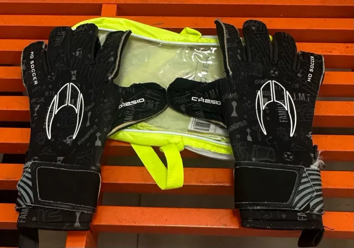 Luvas Goleiro Cássio