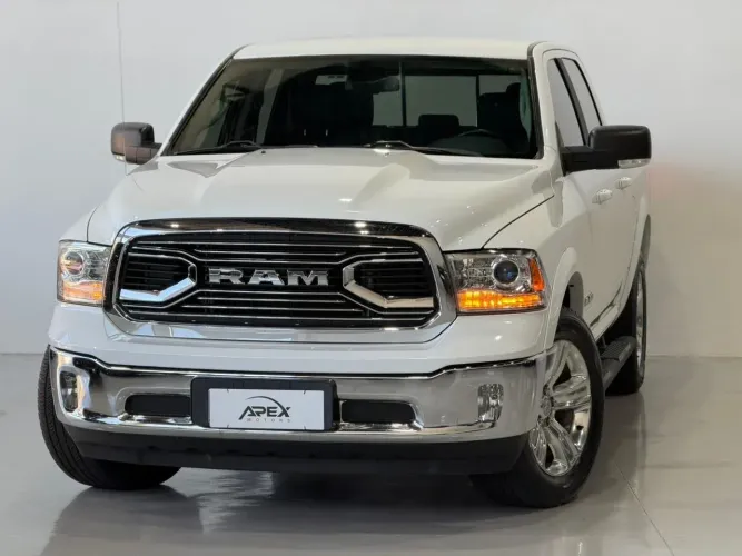 Ram Classic Laramie 5.7 V8 16V Gasolina 4X4 Aut. 2023