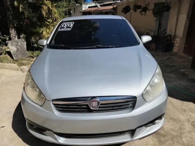 Fiat Grand Siena Attrac. 1.4 EVO F.flex 8V 2013