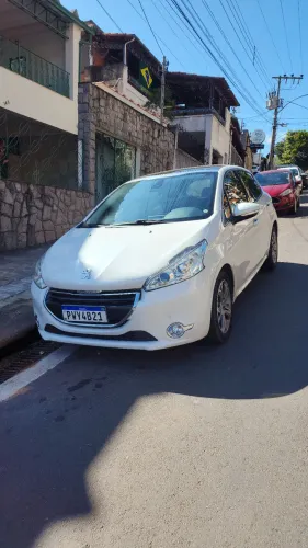 Peugeot 208 Griffe 1.6 Flex 16V 5P Mec. 2016