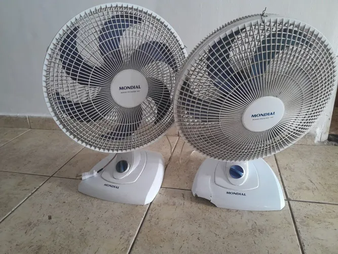 Vende-se dois ventiladores Mondial Maxi Power 40 cm um troca o capacitor outro passa energ