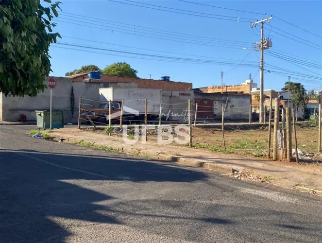 Terreno com 300m² à venda no bairro Lagoinha