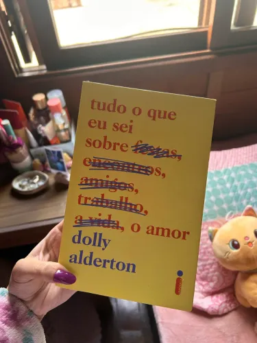 Livro Dolly Alderton